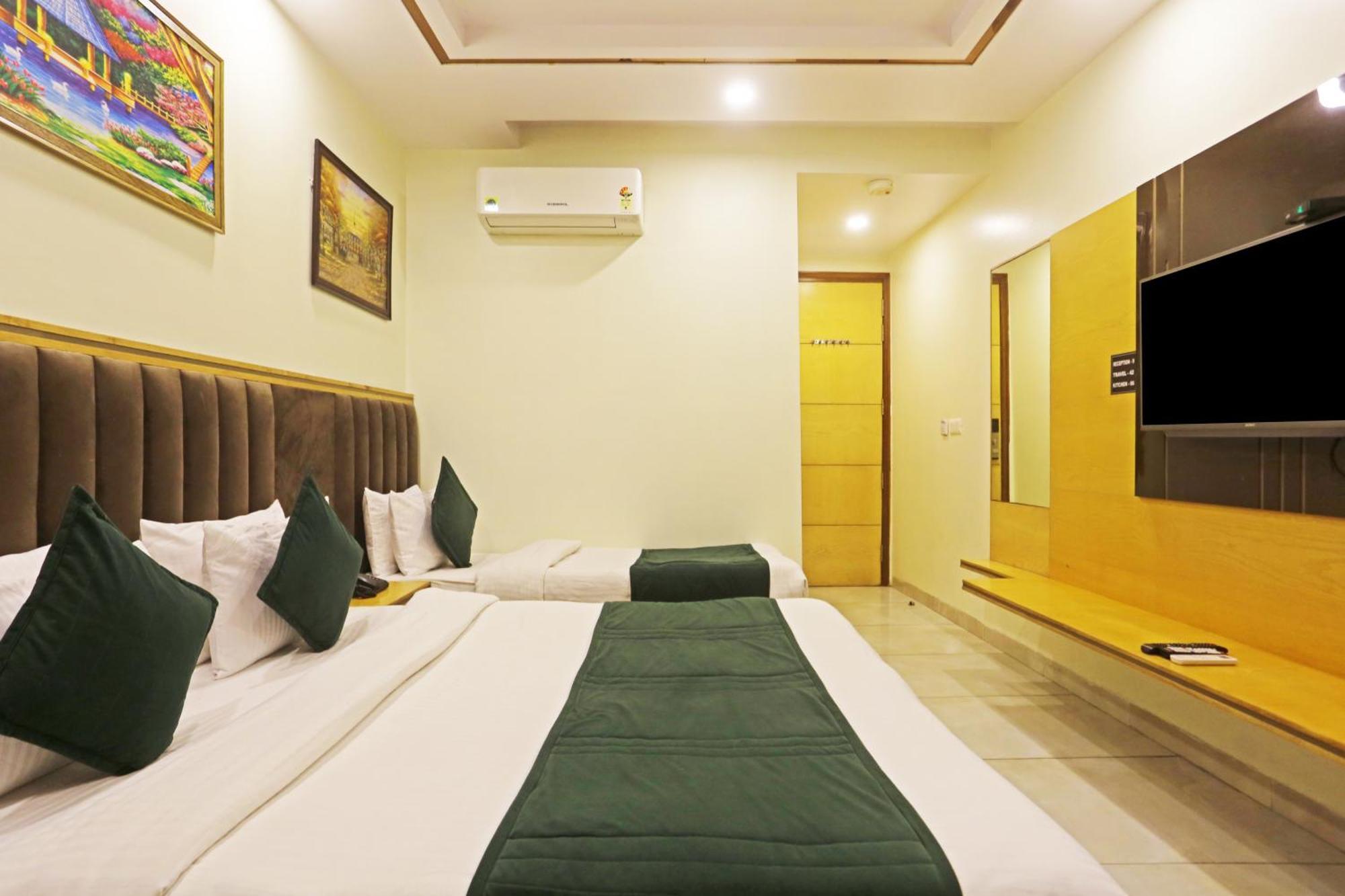 Hotel Aman Imperial Just A Minute Away From New Delhi Railway Station And Connaught Place Exterior foto